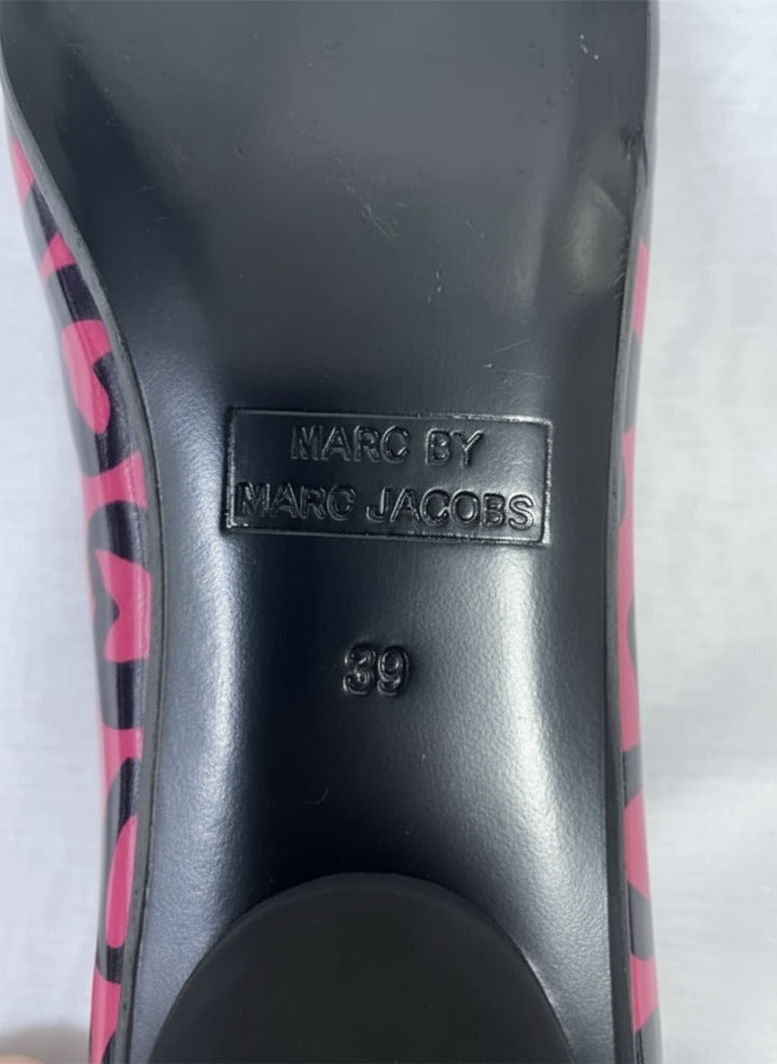 Marc by Marc Jacobs Pink/Black Heart Patent Leather Bow Ballet Flats Size 6