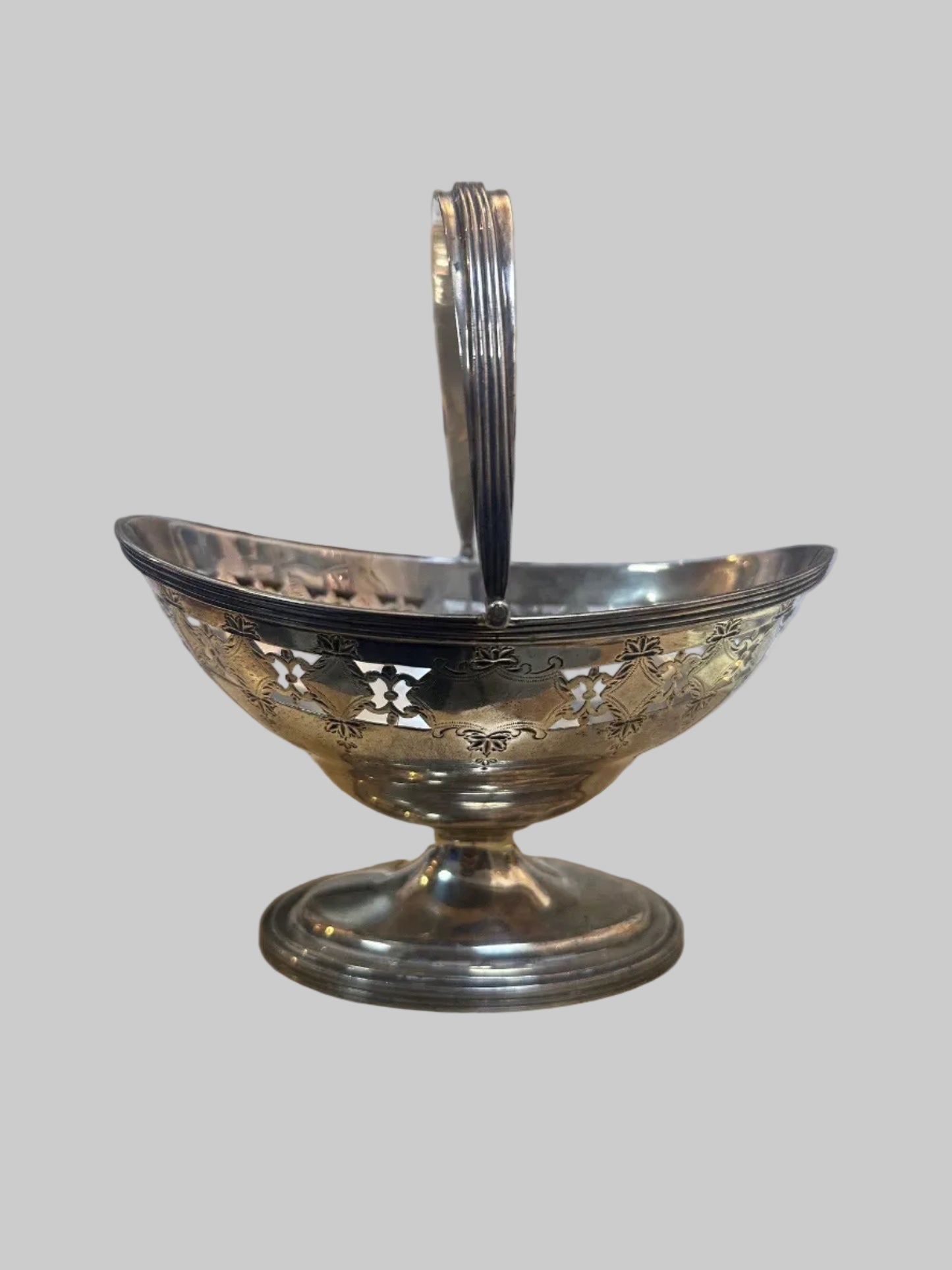 ANTIQUE Thomas Bradbury & Sons Silver Sugar/Candy Basket