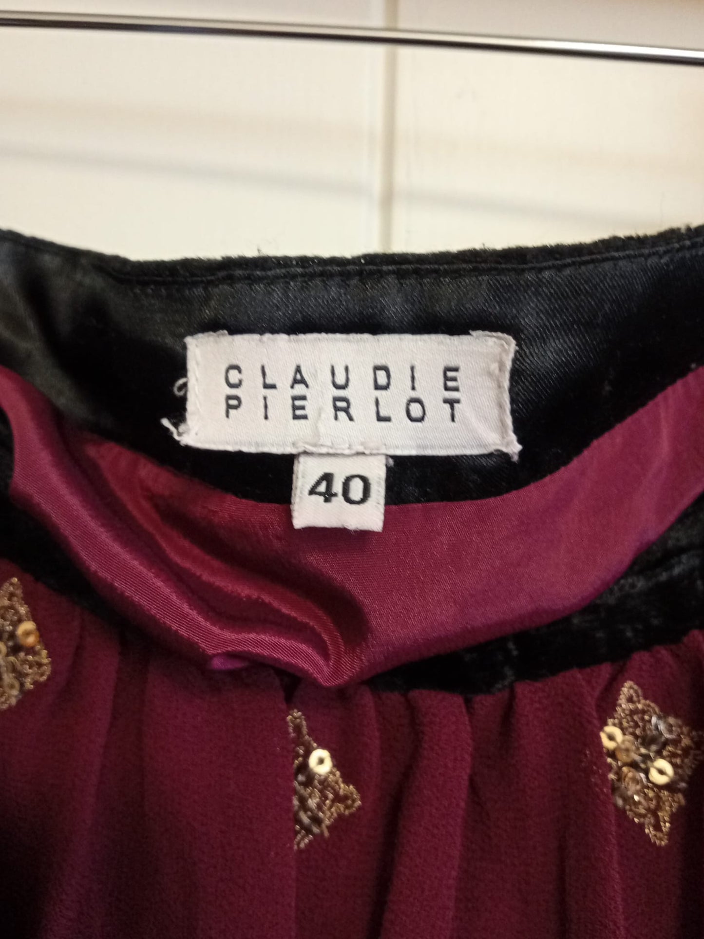 Claudie Pierlot Skirt in Aubergine and Black with gold Sequins Size 40/12