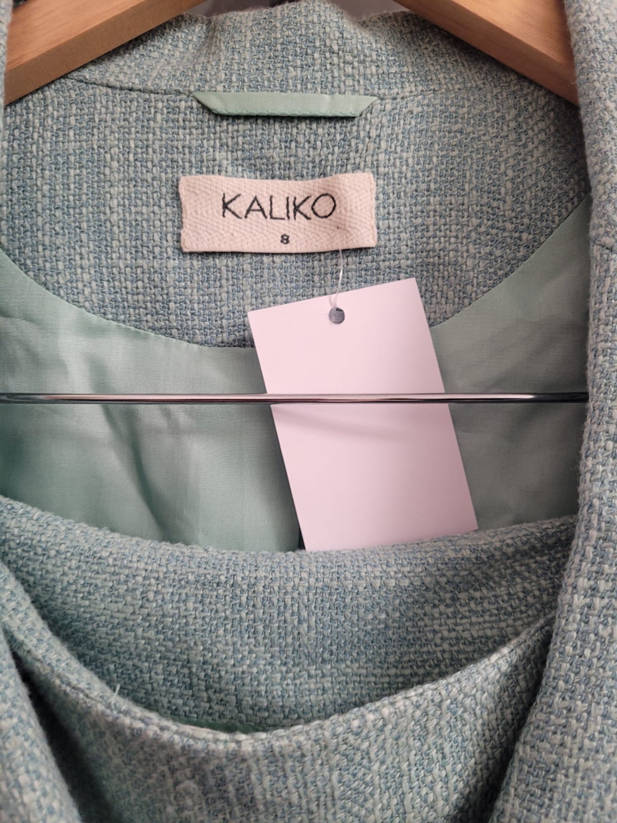 Kaliko Womens Skirt and Blazer Suit Shell 34% Wool 66% Viscose Size 8 - GOOD USED CONDITION