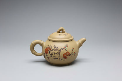 Chinese Yixing Clay Decorative Tea-pot - GOOD USED CONDITION