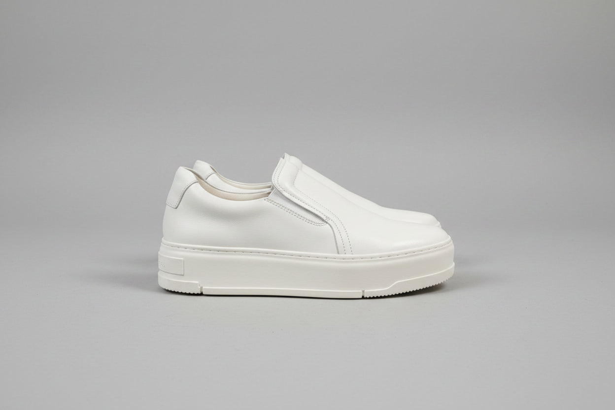 VAGABOND 'Judy' White Leather Slip-On Platform Flatform Trainers Sneakers - In Box - Great Used Condition